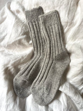 Load image into Gallery viewer, Alpaca Chunky Knit Socks
