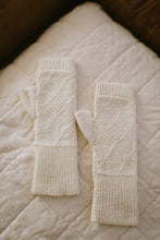Load image into Gallery viewer, Alpaca Mittens and Fingerless Gloves
