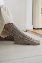 Load image into Gallery viewer, Alpaca Chunky Knit Socks
