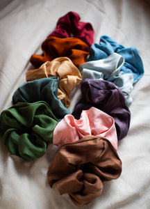 Signature Honeydove Charmeuse Silk Scrunchie